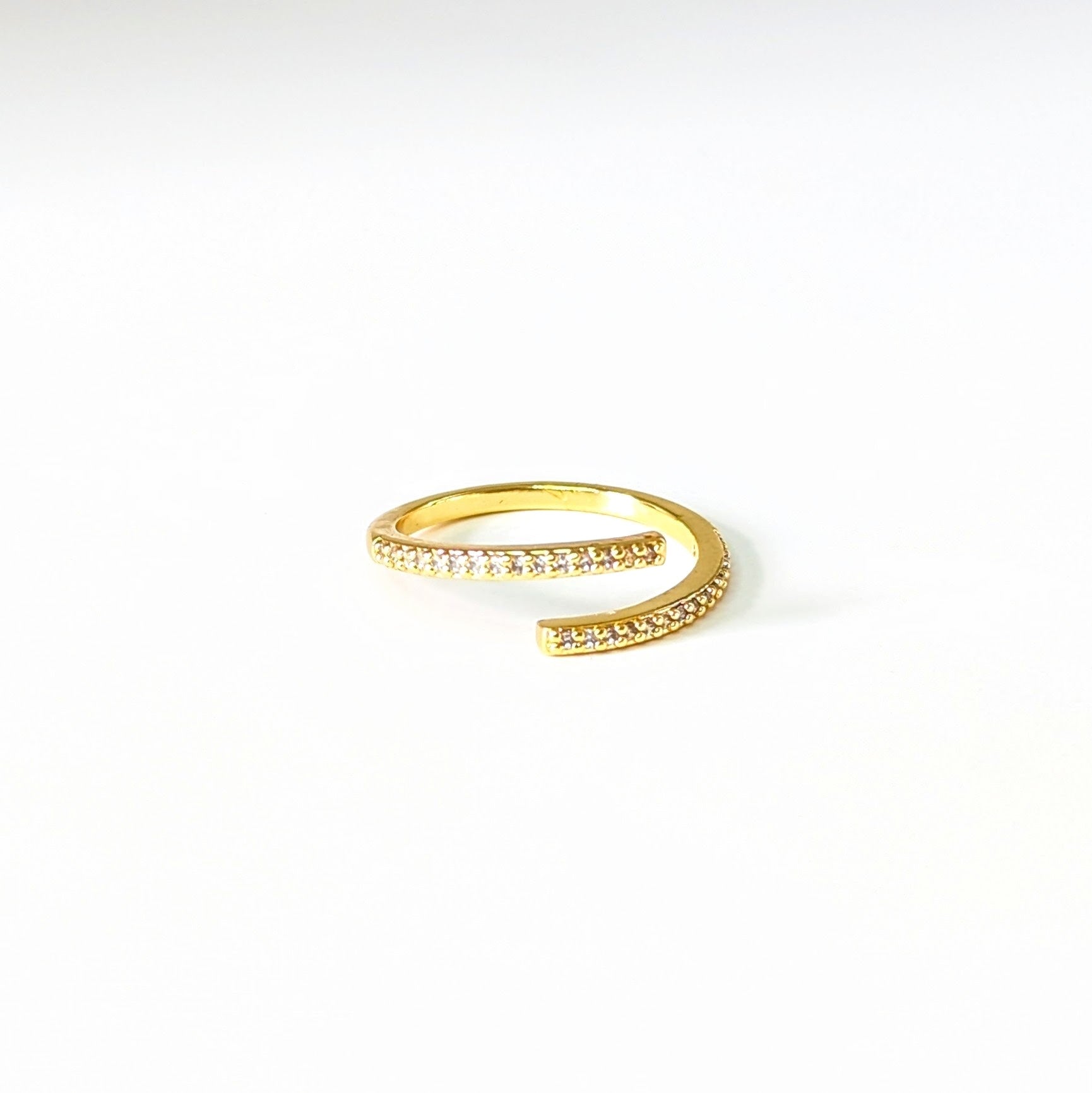 Adjustable 'Dazzle Me' Ring