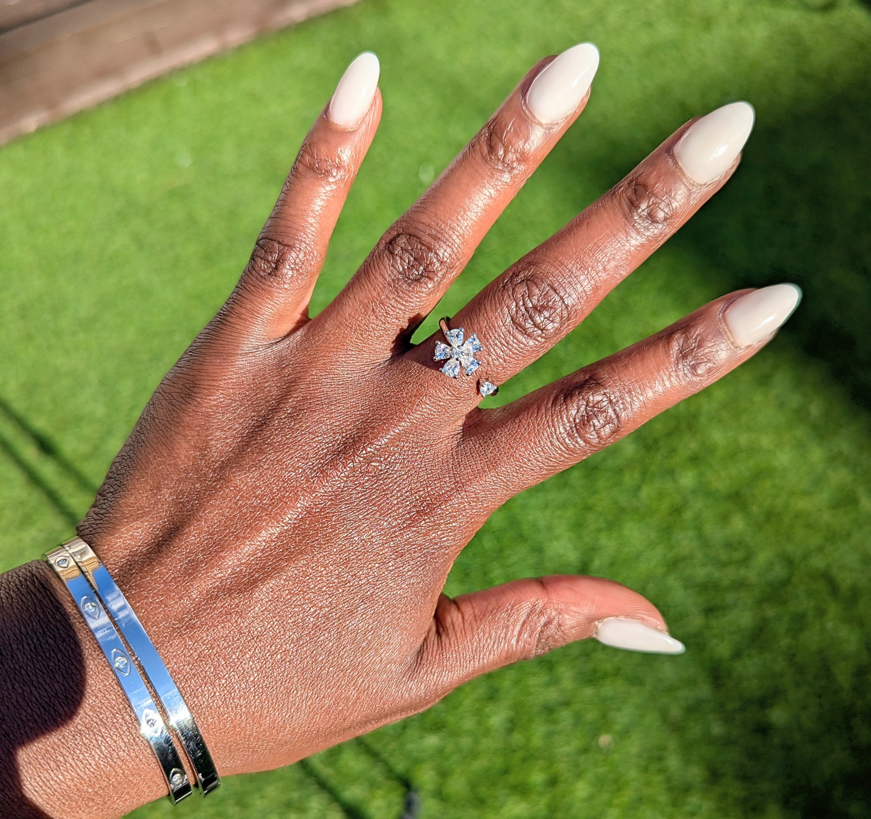 Adjustable Spinning Flower Ring