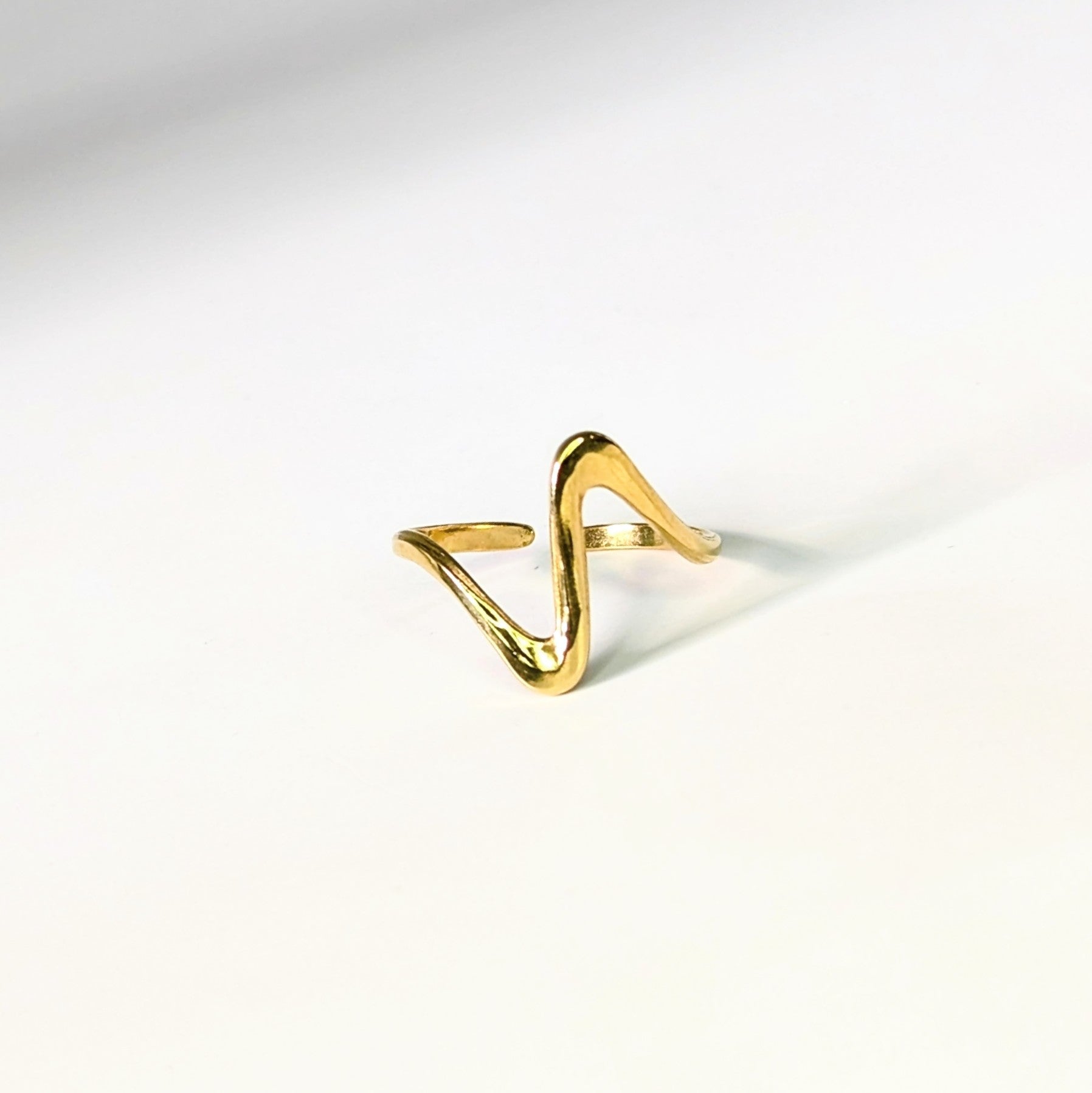 Adjustable Wave Ring